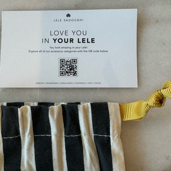 NWT LELE SADOUGHI Crystal Lele Button Earrings - Picture 8 of 11